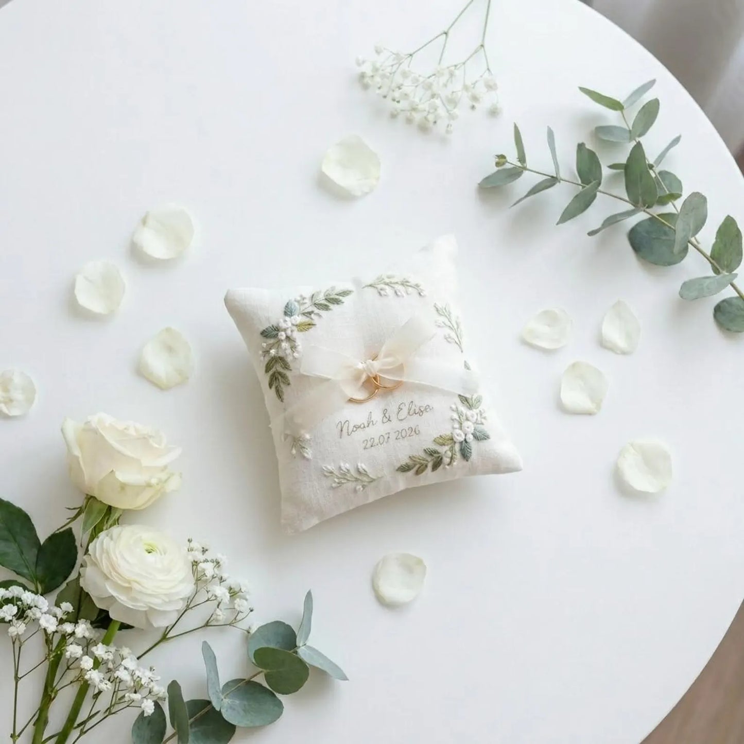Personalized White Botanical Embroidered Linen Ring Bearer Pillow, Custom Linen Wedding Cushion, Hand Embroidery Ring Holder, Floral Ring Pillow, Wedding Gift