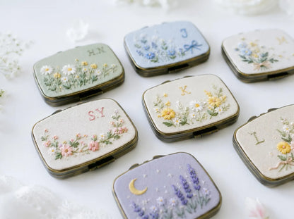 Hand Embroidered Floral Jewelry Box, Personalized Linen Ring Box, Vintage Mini Keepsake Case, Bridesmaid Gift, Wedding Ring Holder