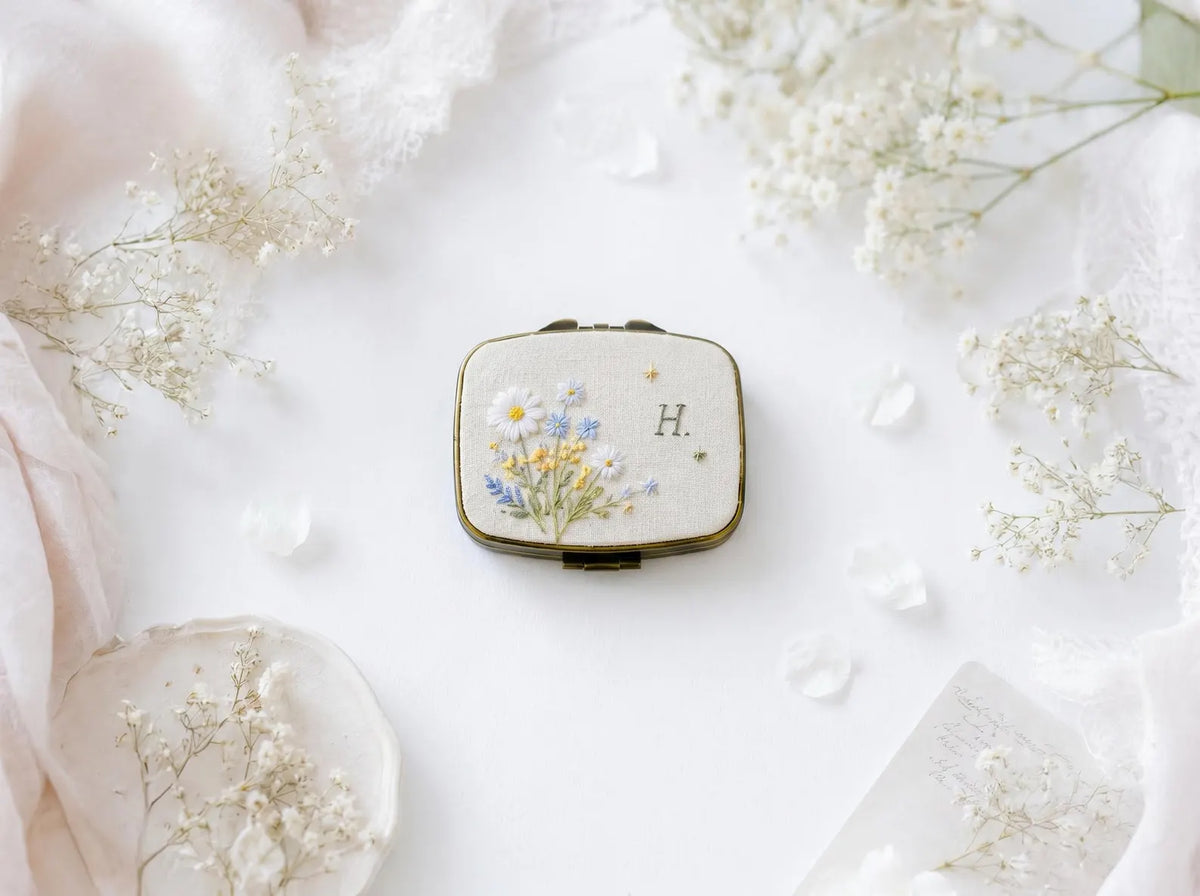 Hand Embroidered Floral Jewelry Box, Personalized Linen Ring Box, Vintage Mini Keepsake Case, Bridesmaid Gift, Wedding Ring Holder