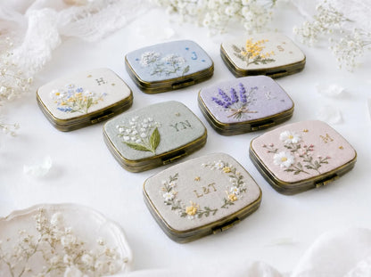 Hand Embroidered Floral Jewelry Box, Personalized Linen Ring Box, Vintage Mini Keepsake Case, Bridesmaid Gift, Wedding Ring Holder