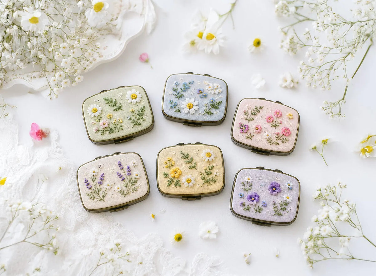 Hand Embroidered Floral Jewelry Box, Personalized Linen Ring Box, Vintage Mini Keepsake Case, Bridesmaid Gift, Wedding Ring Holder