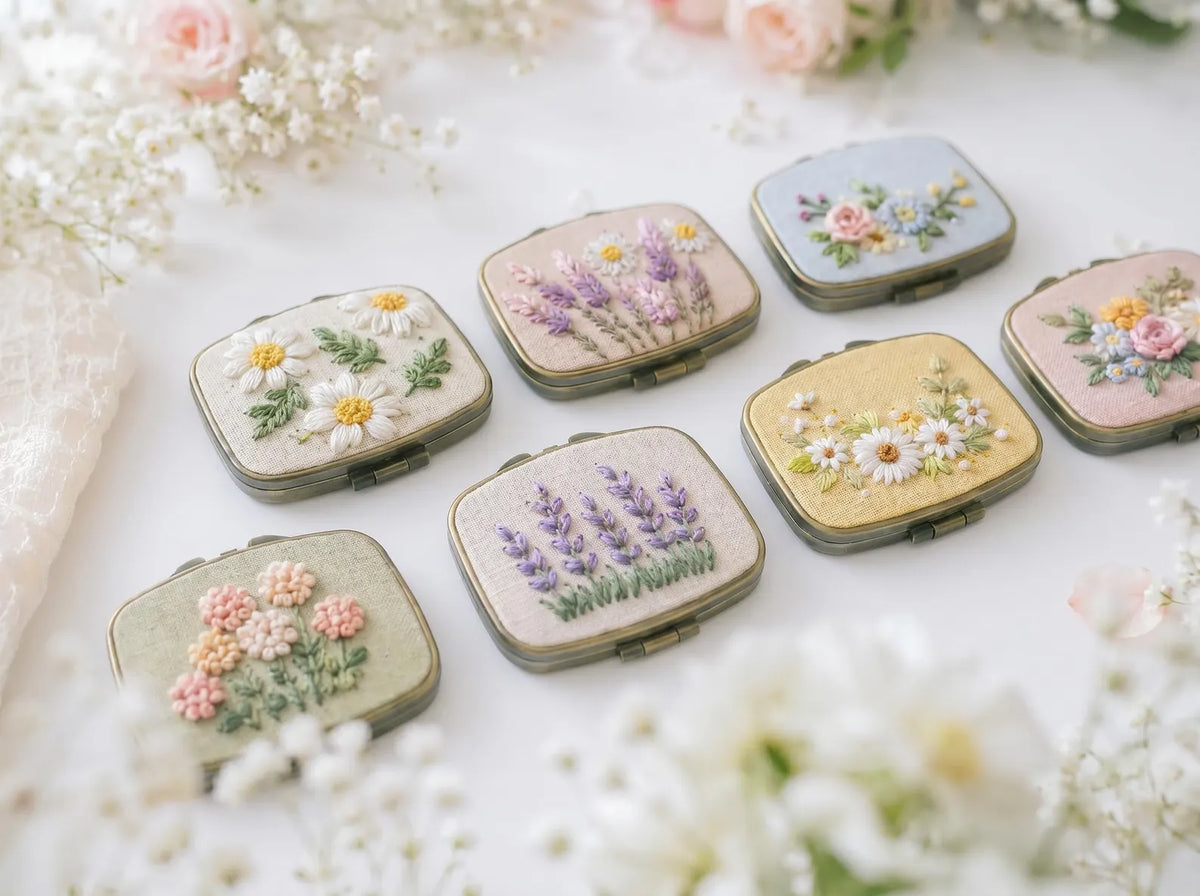 Hand Embroidered Floral Jewelry Box, Personalized Linen Ring Box, Vintage Mini Keepsake Case, Bridesmaid Gift, Wedding Ring Holder