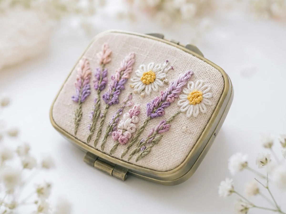 Hand Embroidered Floral Jewelry Box, Personalized Linen Ring Box, Vintage Mini Keepsake Case, Bridesmaid Gift, Wedding Ring Holder
