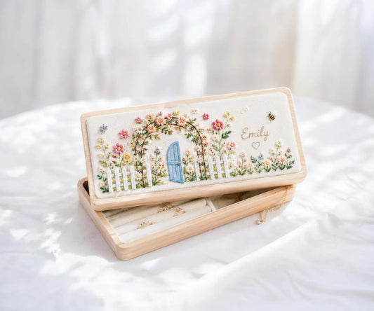 Hand Embroidered Floral Wooden Jewelry Box, Personalized Linen Ring Box, Vintage Wooden Keepsake Case, Bridesmaid Gift, Wedding Ring Holder