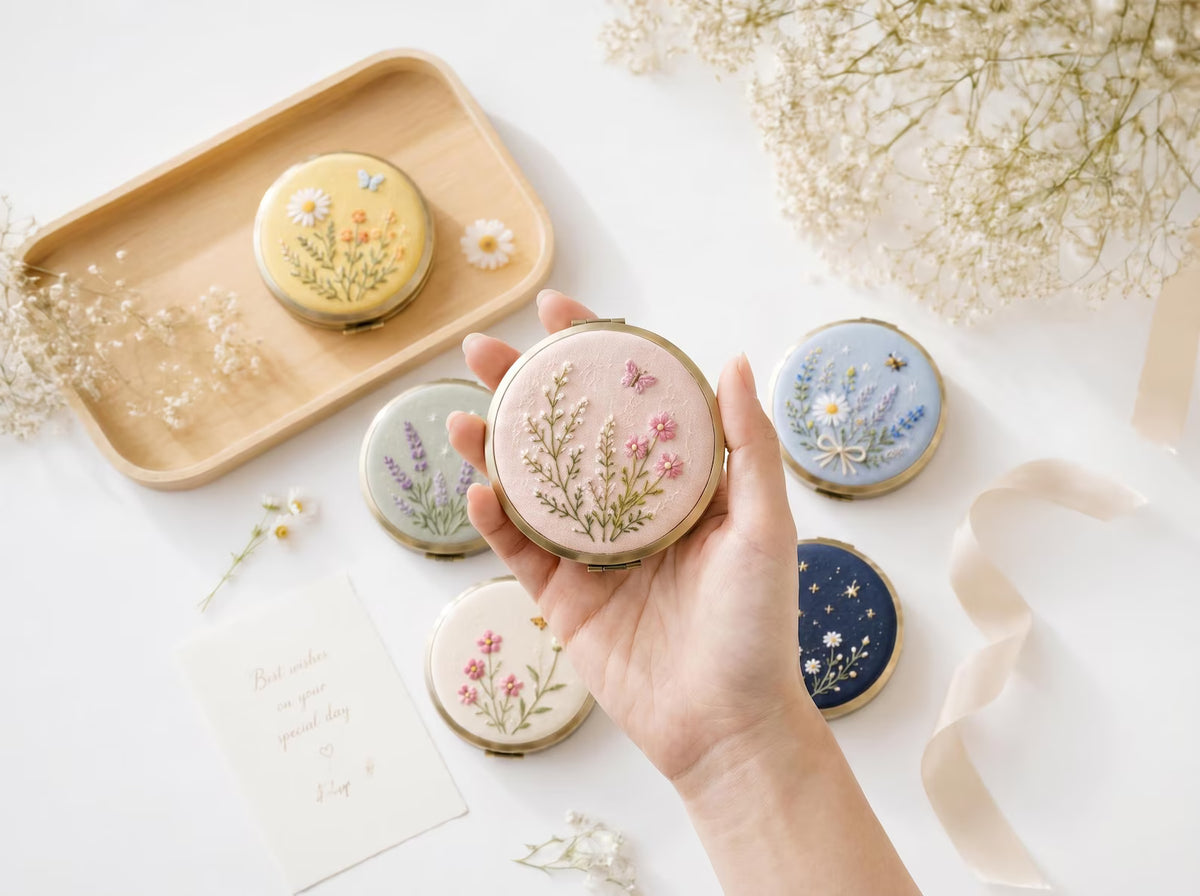Hand Embroidered Floral Jewelry Box, Personalized Linen Ring Box, Vintage Mini Keepsake Case, Bridesmaid Gift, Wedding Ring Holder