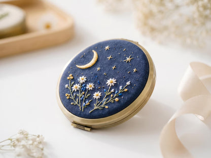 Hand Embroidered Floral Jewelry Box, Personalized Linen Ring Box, Vintage Mini Keepsake Case, Bridesmaid Gift, Wedding Ring Holder