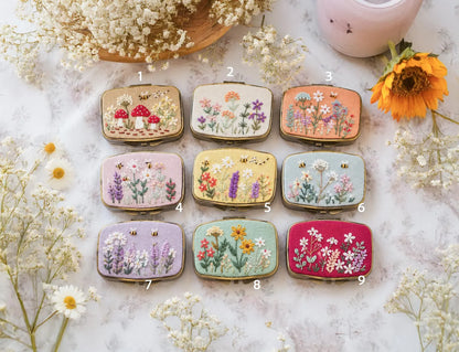 Hand Embroidered Floral Jewelry Box, Personalized Linen Ring Box, Vintage Mini Keepsake Case, Bridesmaid Gift, Wedding Ring Holder