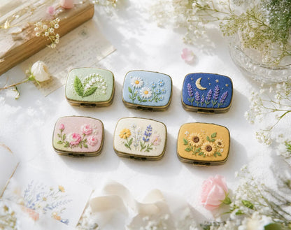 Hand Embroidered Floral Jewelry Box, Personalized Linen Ring Box, Vintage Mini Keepsake Case, Bridesmaid Gift, Wedding Ring Holder