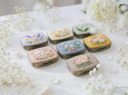 Hand Embroidered Floral Jewelry Box, Personalized Linen Ring Box, Vintage Mini Keepsake Case, Bridesmaid Gift, Wedding Ring Holder