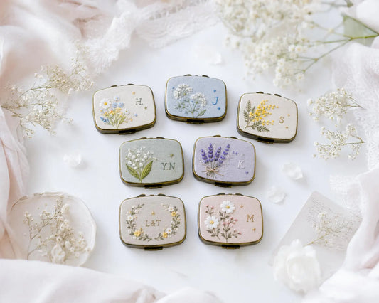 Hand Embroidered Floral Jewelry Box, Personalized Linen Ring Box, Vintage Mini Keepsake Case, Bridesmaid Gift, Wedding Ring Holder
