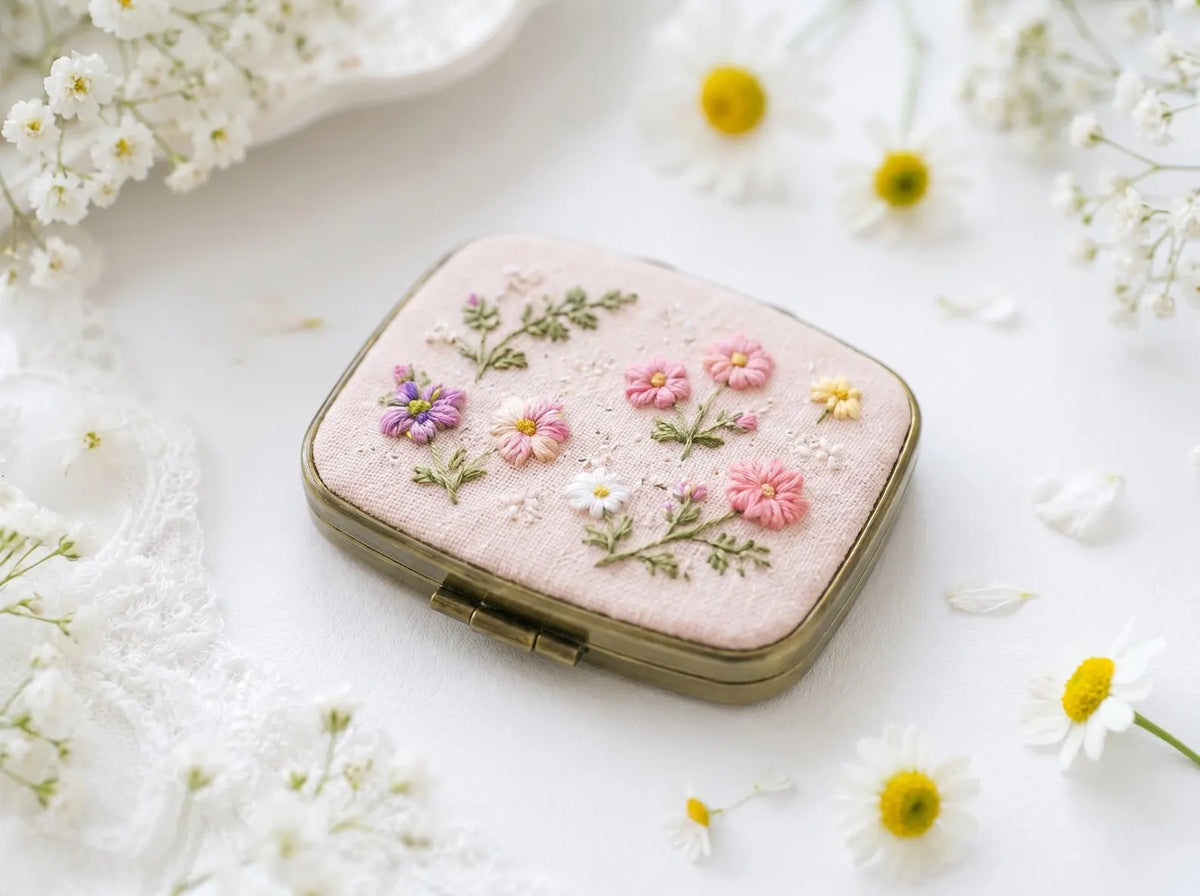 Hand Embroidered Floral Jewelry Box, Personalized Linen Ring Box, Vintage Mini Keepsake Case, Bridesmaid Gift, Wedding Ring Holder