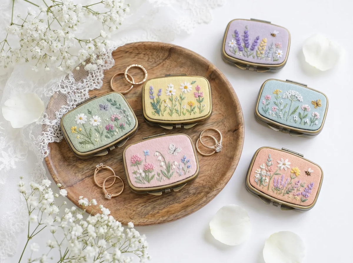 Hand Embroidered Floral Jewelry Box, Personalized Linen Ring Box, Vintage Mini Keepsake Case, Bridesmaid Gift, Wedding Ring Holder
