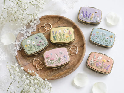 Hand Embroidered Floral Jewelry Box, Personalized Linen Ring Box, Vintage Mini Keepsake Case, Bridesmaid Gift, Wedding Ring Holder