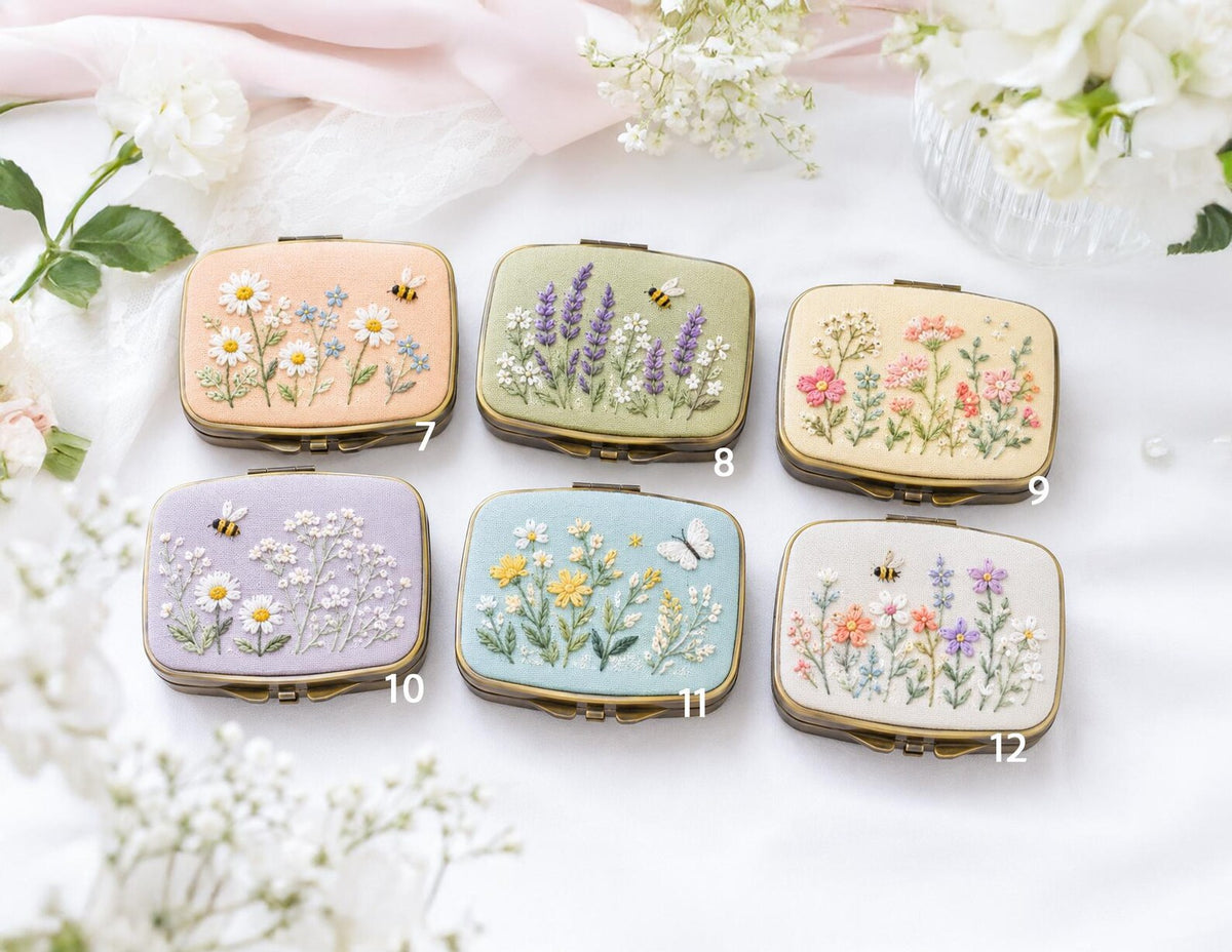 Hand Embroidered Floral Jewelry Box, Personalized Linen Ring Box, Vintage Mini Keepsake Case, Bridesmaid Gift, Wedding Ring Holder