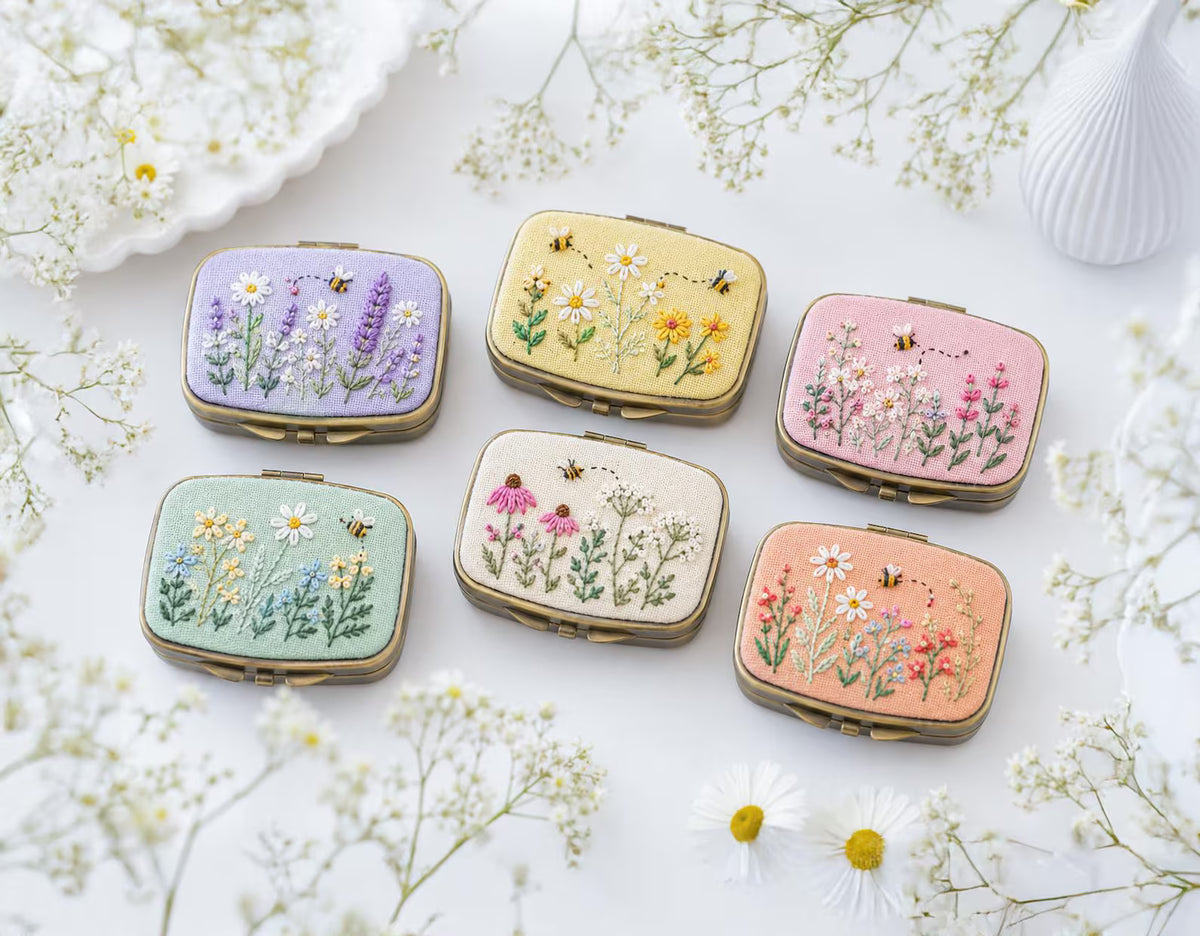 Hand Embroidered Floral Jewelry Box, Personalized Linen Ring Box, Vintage Mini Keepsake Case, Bridesmaid Gift, Wedding Ring Holder