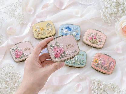 Hand Embroidered Floral Jewelry Box, Personalized Linen Ring Box, Vintage Mini Keepsake Case, Bridesmaid Gift, Wedding Ring Holder Handmade
