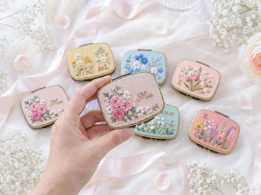 Hand Embroidered Floral Jewelry Box, Personalized Linen Ring Box, Vintage Mini Keepsake Case, Bridesmaid Gift, Wedding Ring Holder Handmade