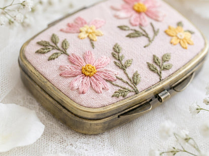 Hand Embroidered Floral Jewelry Box, Personalized Linen Ring Box, Vintage Mini Keepsake Case, Bridesmaid Gift, Wedding Ring Holder Handmade