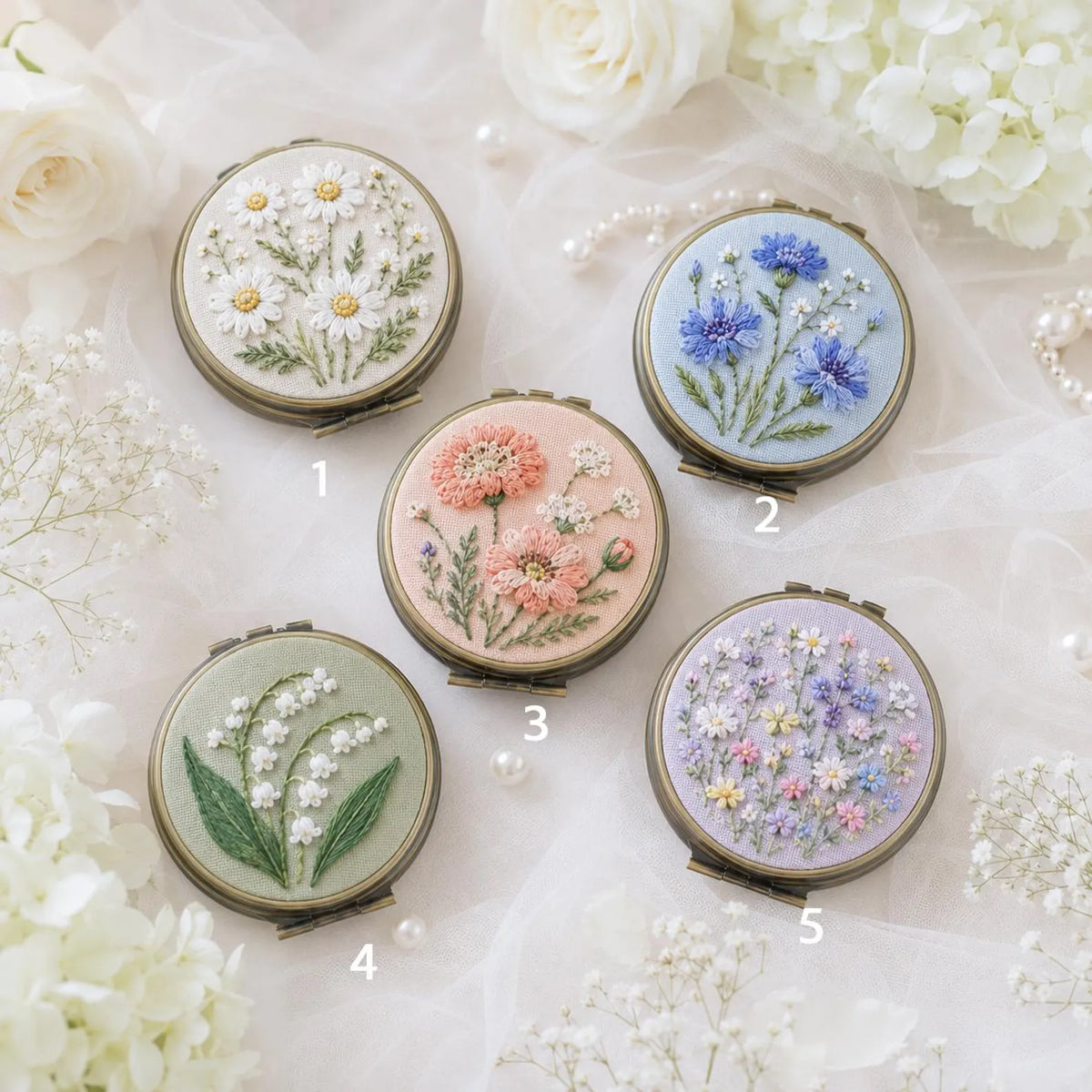 Embroidered Floral Compact Mirror, Mini Jewelry Box with Mirror, Handmade Bridesmaid Gift, Travel Purse Mirror Keepsake Gift for Bridesmaids