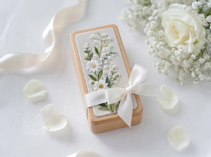 Personalized Daisy Lily of the Valley Wooden Jewelry Box, Embroidered Floral Ring Box, Custom Wedding Keepsake, Bridesmaid Gift for Her Gift