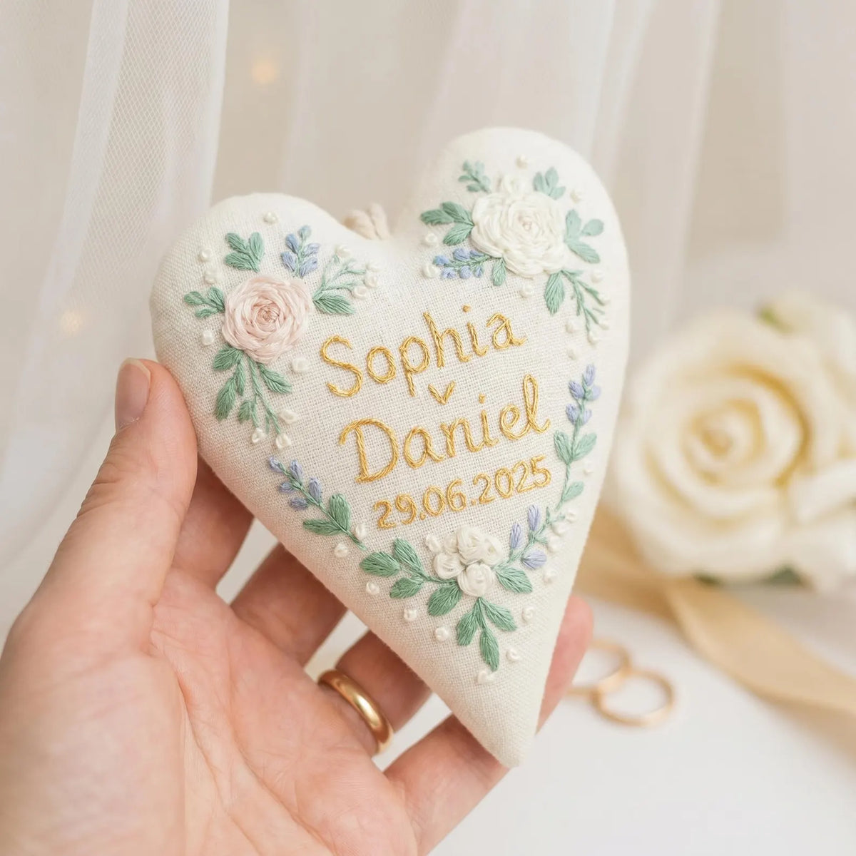 Personalized Embroidered Heart Ornament, Custom Couple Names Wedding Keepsake, Handmade Floral Bridal Gift Anniversary Decor for Couple Gift
