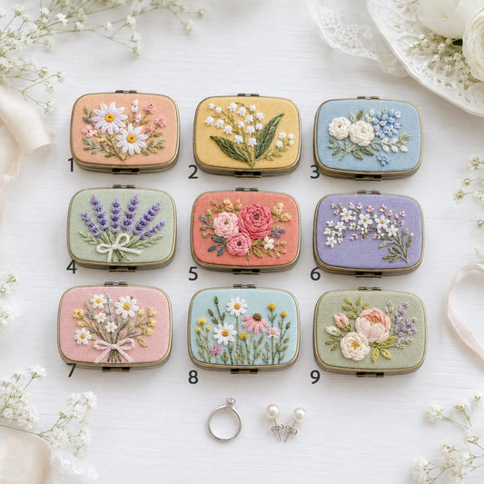 Hand Embroidered Floral Jewelry Box, Personalized Linen Ring Box, Vintage Mini Keepsake Case, Bridesmaid Gift, Wedding Ring Holder