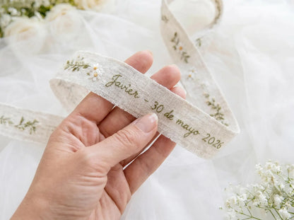 Personalized Daisy Floral Wedding Ring Pillow Set, Embroidered Ring Bearer Pillow, Sachet Bag, Linen Ribbon, Bridal Keepsake Gift for Couple