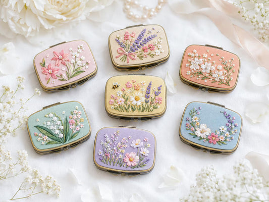 Hand Embroidered Floral Jewelry Box, Personalized Linen Ring Box, Vintage Mini Keepsake Case, Bridesmaid Gift, Wedding Ring Holder Handmade
