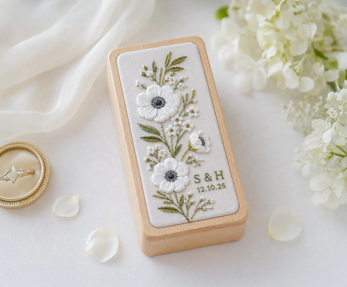 Hand Embroidered Floral Wooden Jewelry Box, Personalized Linen Ring Box, Vintage Wooden Keepsake Case, Bridesmaid Gift, Wedding Ring Holder
