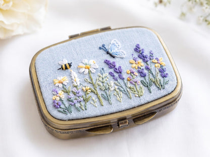 Hand Embroidered Floral Jewelry Box, Personalized Linen Ring Box, Vintage Mini Keepsake Case, Bridesmaid Gift, Wedding Ring Holder