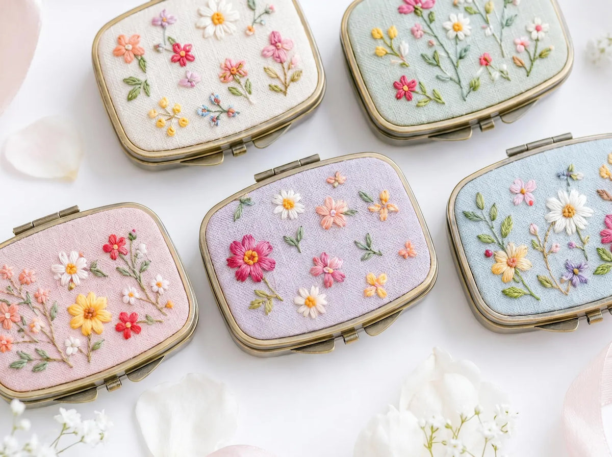 Hand Embroidered Floral Jewelry Box, Personalized Linen Ring Box, Vintage Mini Keepsake Case, Bridesmaid Gift, Wedding Ring Holder