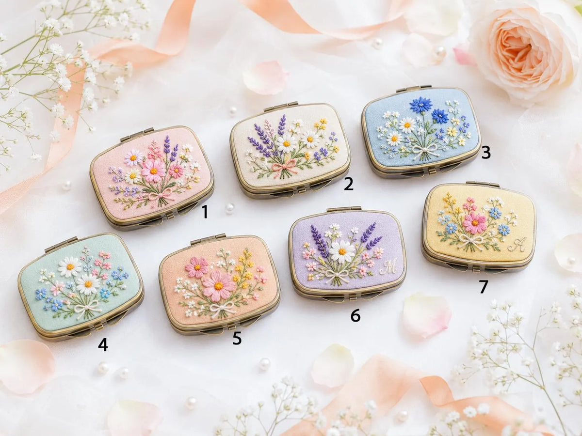 Hand Embroidered Floral Jewelry Box, Personalized Linen Ring Box, Vintage Mini Keepsake Case, Bridesmaid Gift, Wedding Ring Holder