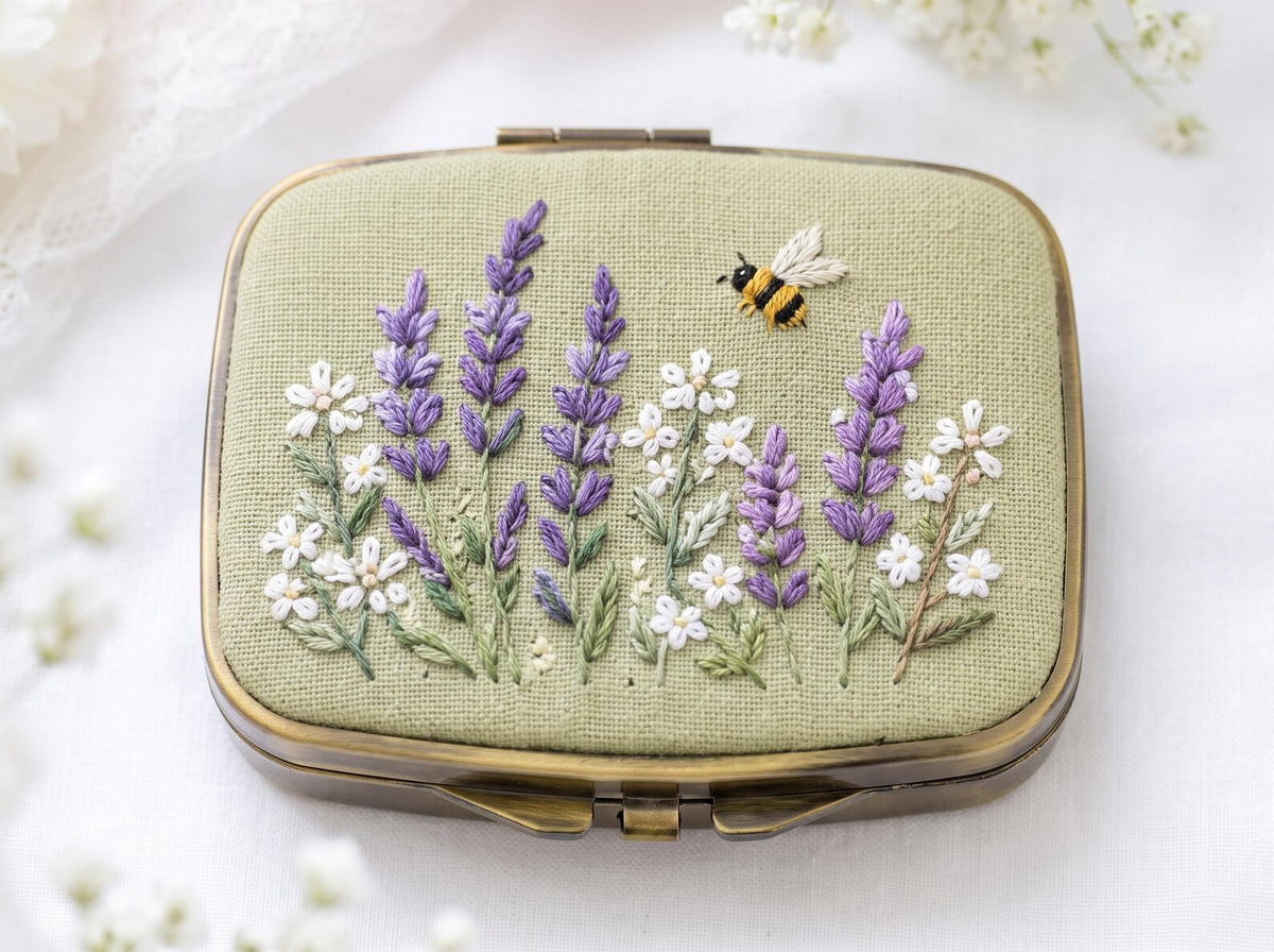 Hand Embroidered Floral Jewelry Box, Personalized Linen Ring Box, Vintage Mini Keepsake Case, Bridesmaid Gift, Wedding Ring Holder