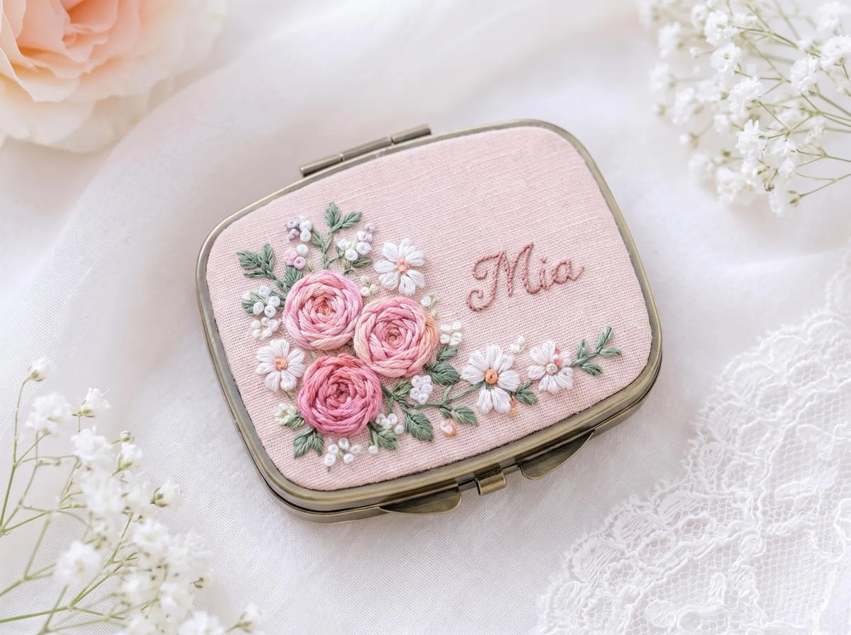 Hand Embroidered Floral Jewelry Box, Personalized Linen Ring Box, Vintage Mini Keepsake Case, Bridesmaid Gift, Wedding Ring Holder Handmade