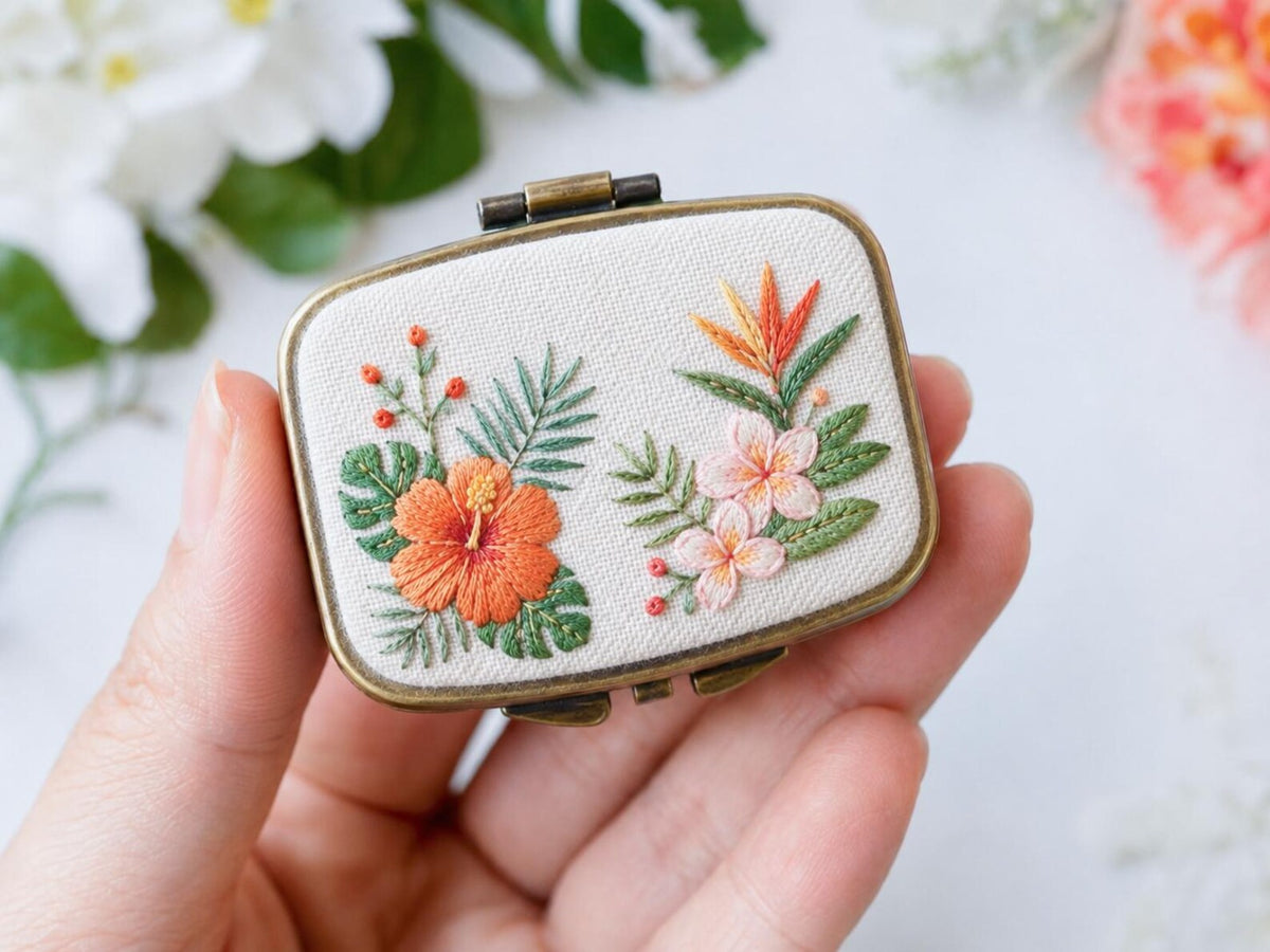 Hand Embroidered Floral Jewelry Box, Personalized Linen Ring Box, Vintage Mini Keepsake Case, Bridesmaid Gift, Wedding Ring Holder (Copy)