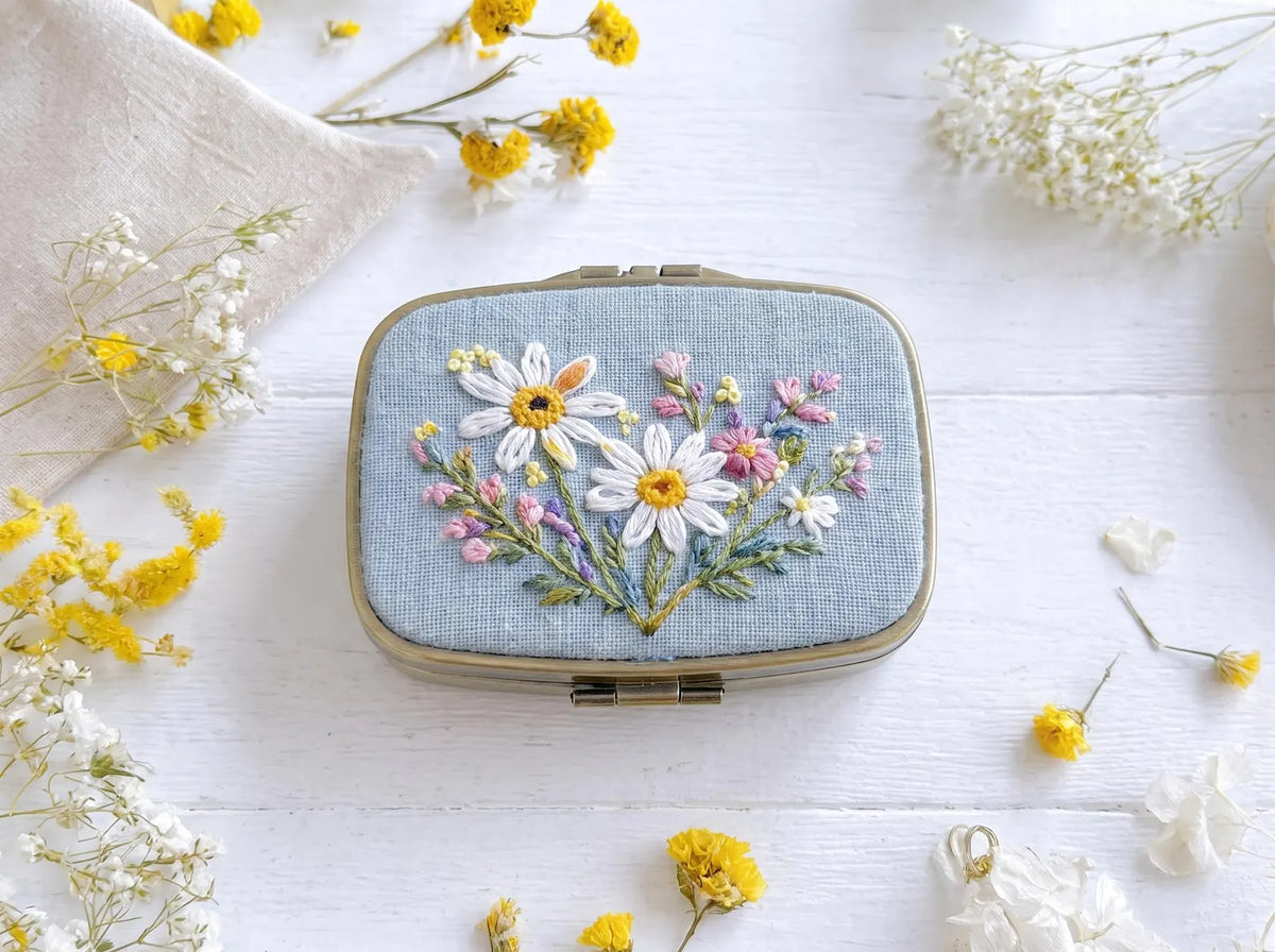 Hand Embroidered Floral Jewelry Box, Personalized Linen Ring Box, Vintage Mini Keepsake Case, Bridesmaid Gift, Wedding Ring Holder