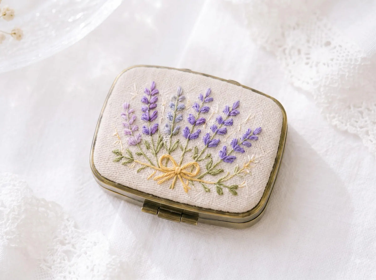 Hand Embroidered Floral Jewelry Box, Personalized Linen Ring Box, Vintage Mini Keepsake Case, Bridesmaid Gift, Wedding Ring Holder