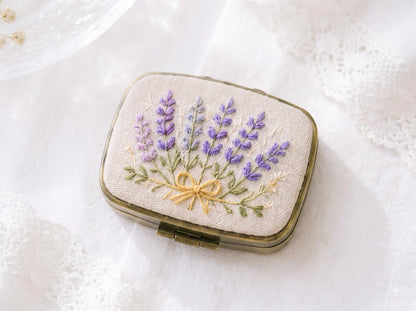 Hand Embroidered Floral Jewelry Box, Personalized Linen Ring Box, Vintage Mini Keepsake Case, Bridesmaid Gift, Wedding Ring Holder