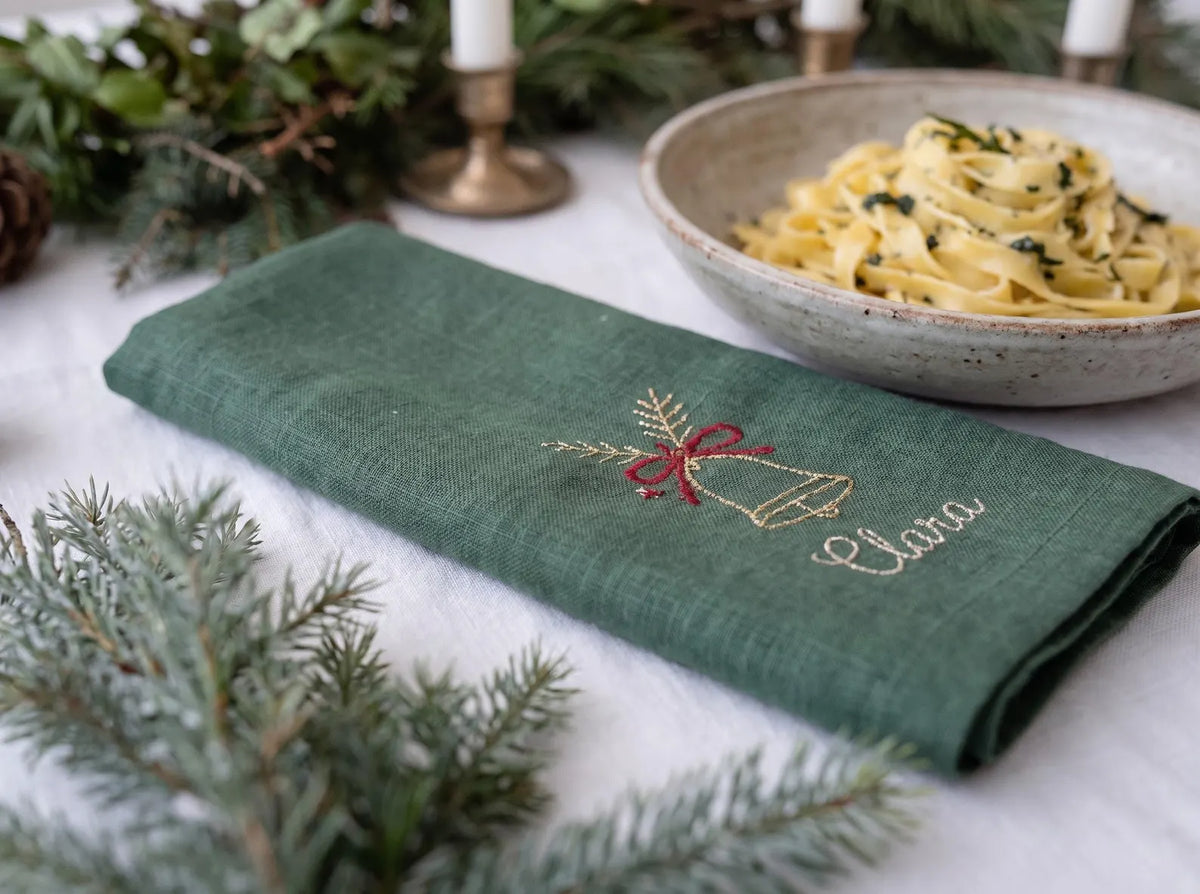 Personalized Christmas Linen Napkin Set of 6, Hand Embroidered Holiday Napkins, Custom Names, Christmas Table Decor, Host Gift