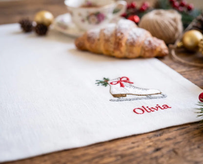 Personalized Christmas Linen Napkins Set of 6, Embroidered Dinner Napkins, Custom Name Red Green White Holiday Table Decor for Family Dinner