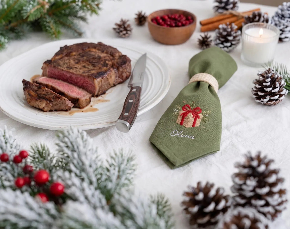 Personalized Christmas Linen Napkins Set of 6, Hand Embroidered Holiday Dinner Napkins, Custom Names, Red Green White Family Table Decor
