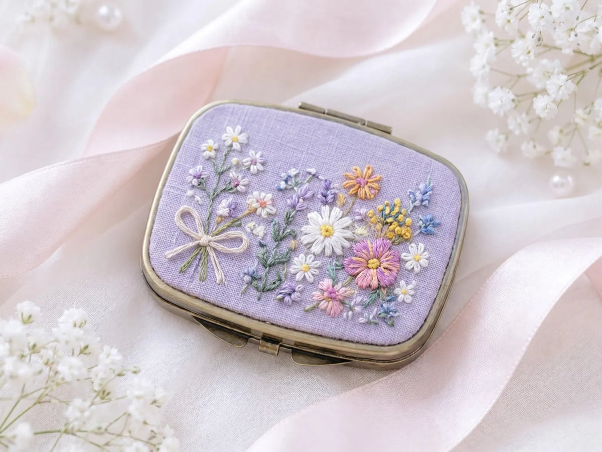 Hand Embroidered Floral Jewelry Box, Personalized Linen Ring Box, Vintage Mini Keepsake Case, Bridesmaid Gift, Wedding Ring Holder Handmade