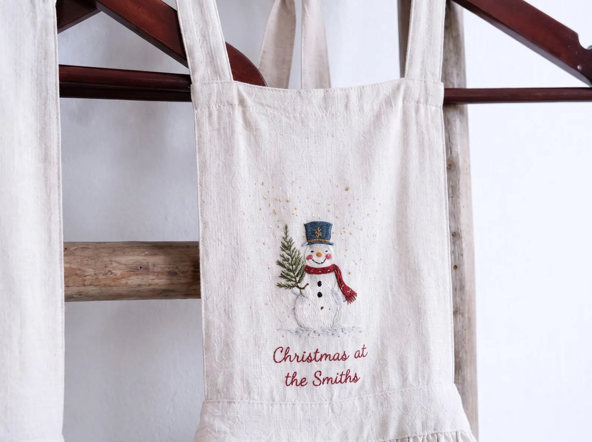 Personalized Christmas Mommy and Me Aprons, Matching Mom and Kids Linen Apron Set, Hand Embroidered Snowman, Custom Name Family Holiday Gift