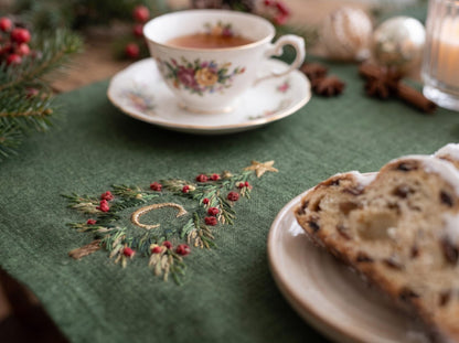 Personalized Christmas Linen Napkins Set of 6, Hand Embroidered Holly, Mistletoe, Pine & Berries, Custom Names, Holiday Table Decor Gift Set