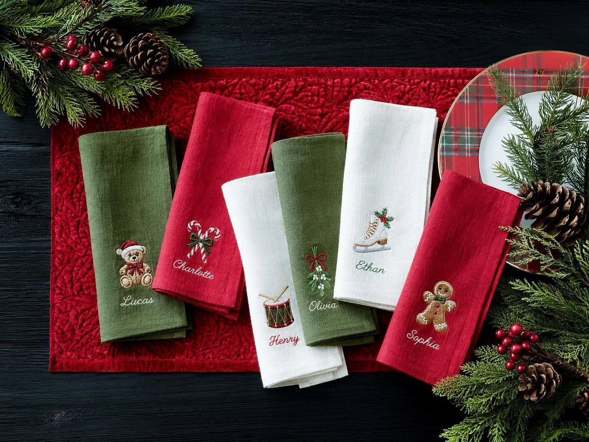 Personalized Christmas Linen Napkins Set of 6, Embroidered Dinner Napkins, Custom Name Red Green White Holiday Table Decor for Family Dinner