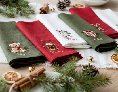 Personalized Christmas Linen Napkins Set of 6, Embroidered Dinner Napkins, Custom Name Red Green White Holiday Table Decor for Family Dinner