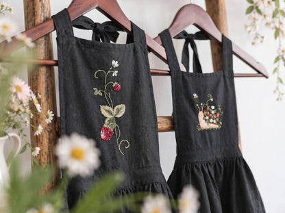 Personalized Mommy and Me Aprons, Matching Mom and Kids Black Linen Apron Set, Hand Embroidered Strawberry & Snail, Custom Name Family Gift