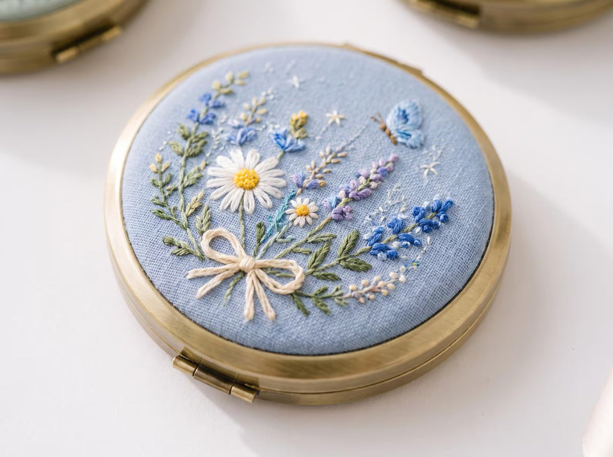 Hand Embroidered Floral Jewelry Box, Personalized Linen Ring Box, Vintage Mini Keepsake Case, Bridesmaid Gift, Wedding Ring Holder