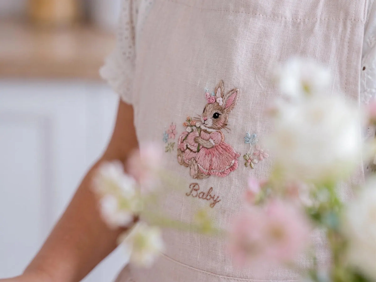 Personalized Mommy and Me Aprons, Matching Mom and Kids Linen Apron Set, Hand Embroidered Bunny Rabbit, Custom Name Mother Daughter Keepsake
