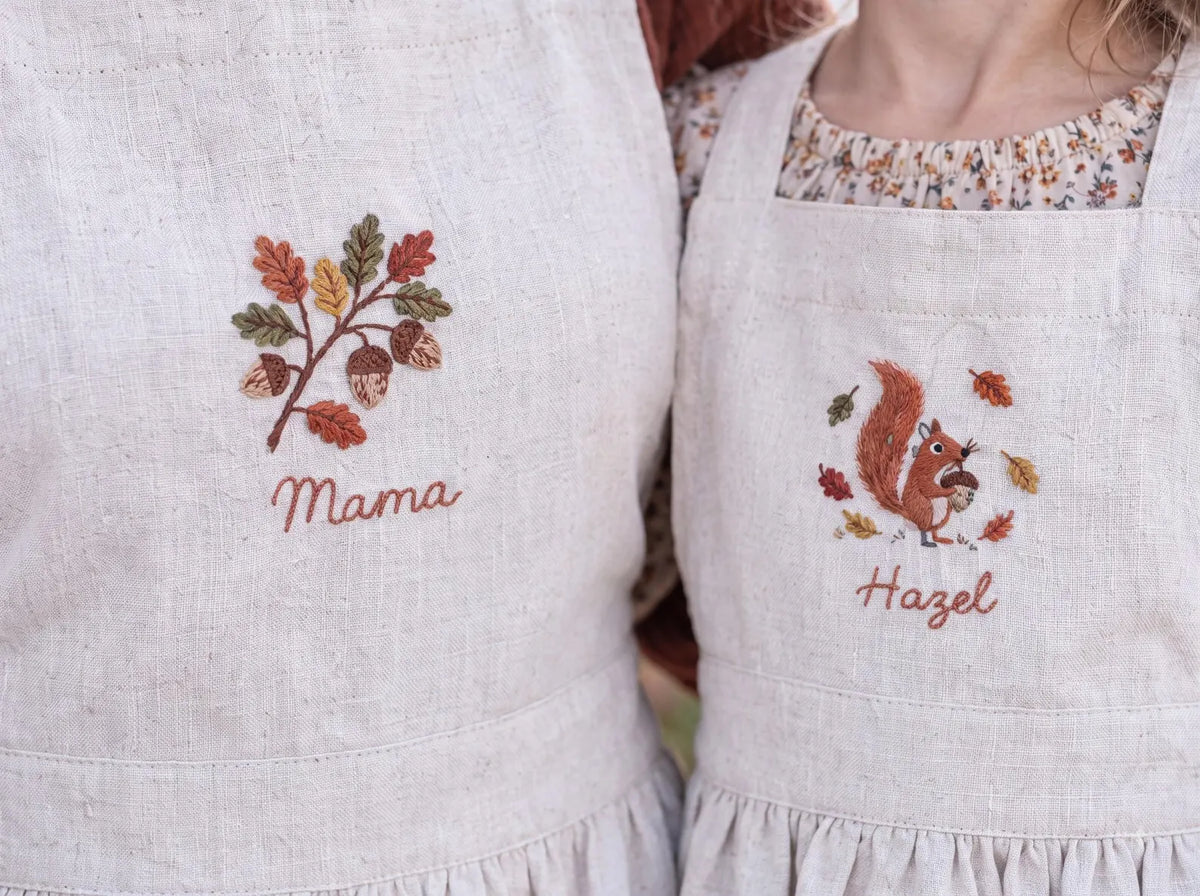 Personalized Mommy and Me Aprons, Matching Mom and Kids Linen Apron Set, Hand Embroidered Acorn & Squirrel, Custom Name Autumn Family Gift